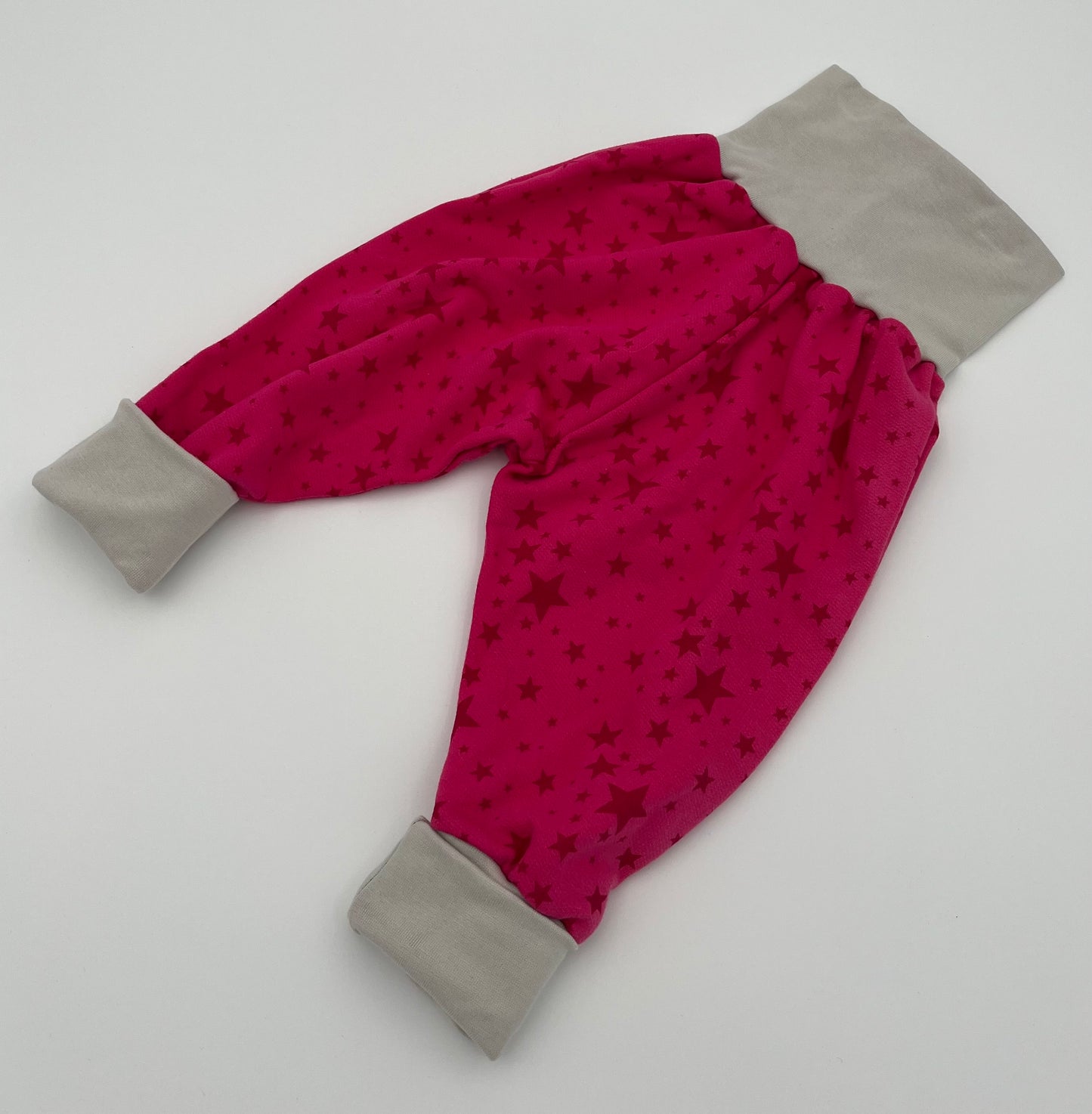 Handgemachte Babyhose – ein liebevolles Unikat Gr. 74/80