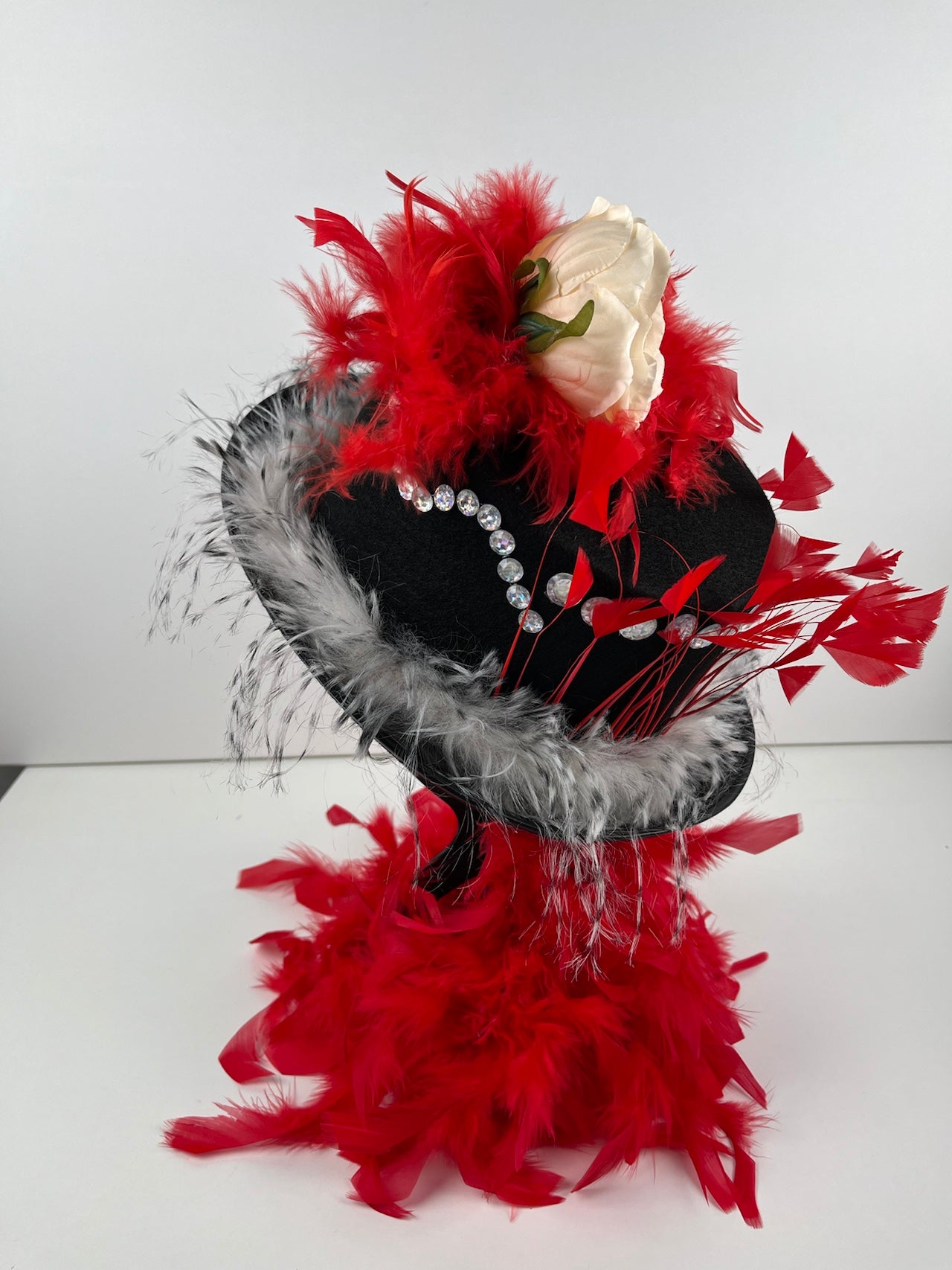 Ausgefallene Karnevals-Hüte